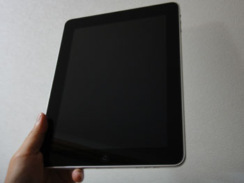 iPad見た目よりずっしり重い